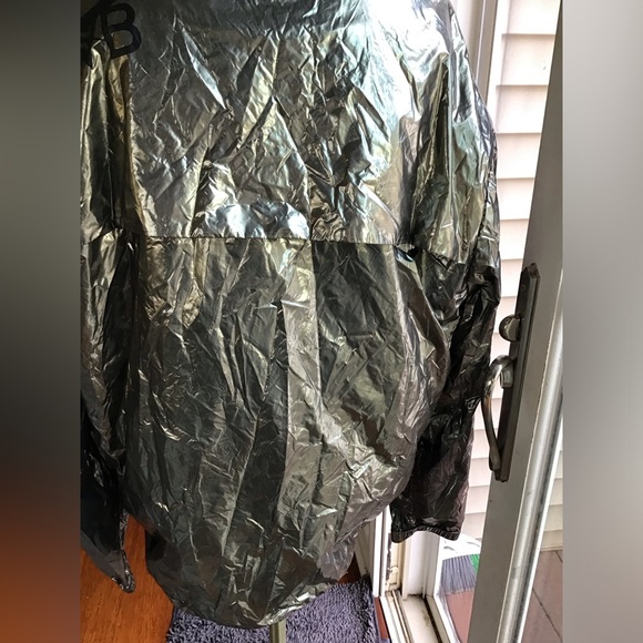 Reebok x Victoria Beckham Pewter Foil Jacket Metallic Windbreaker RBK VB Sz M - Picture 10 of 10